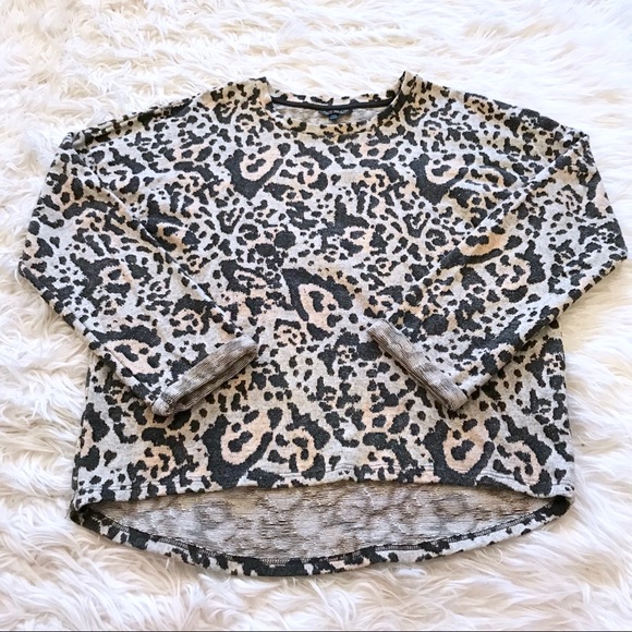 NWOT Topshop Brushed Leopard Print Sweater - Picture 2 of 6